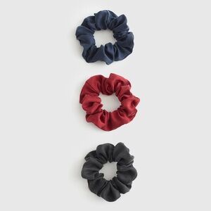 NWOT QUINCE Pack Of 3 100% Washable Silk Scrunchies 5966